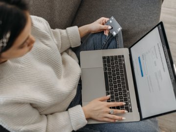 如何选择可靠的香港公司注册代理人避坑指南