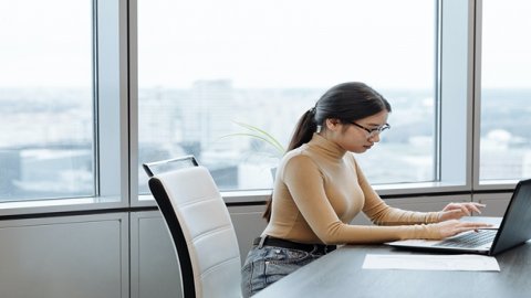 跨境电商中产品出口的成本与费用