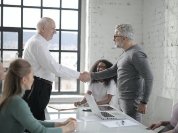 新加坡注册公司｜自己起名｜飞一趟搞定