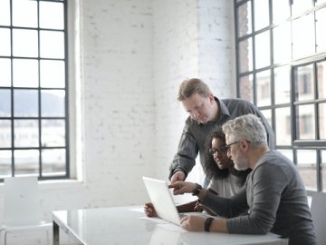 香港公司注册要多久？审计费用多少？离岸公司怎么办？一文说清注册与审计全流程