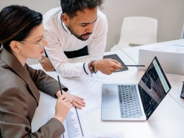 香港公司减资时，董事会应履行哪些职责？